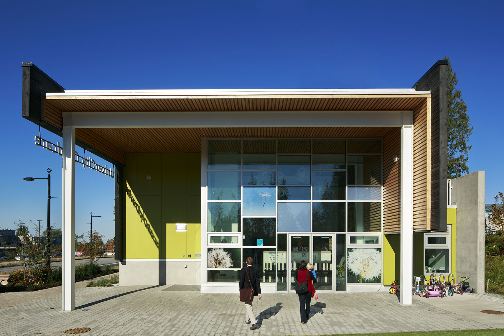 APF_UCC_04
